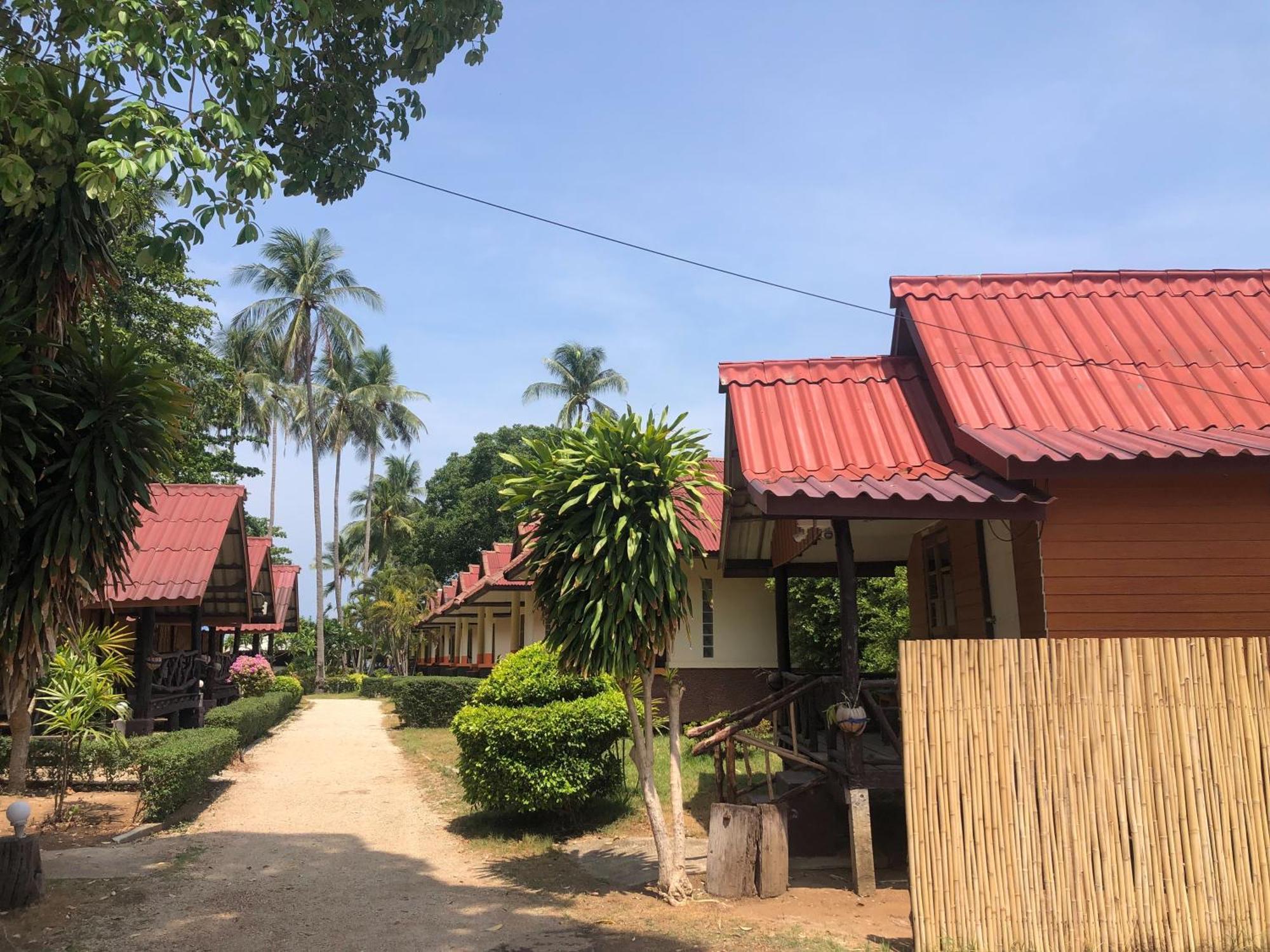 Moonwalk Lanta Resort Ko Lanta Extérieur photo